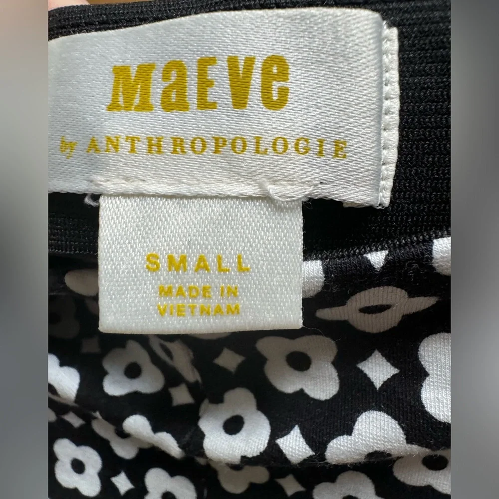 ANTHROPOLOGIE Maeve black and white elastic waist flare pants - Picture 3 of 3